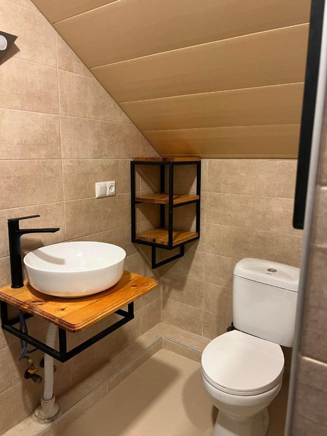 Nino & Irodi'S Guest House 库塔伊西 外观 照片