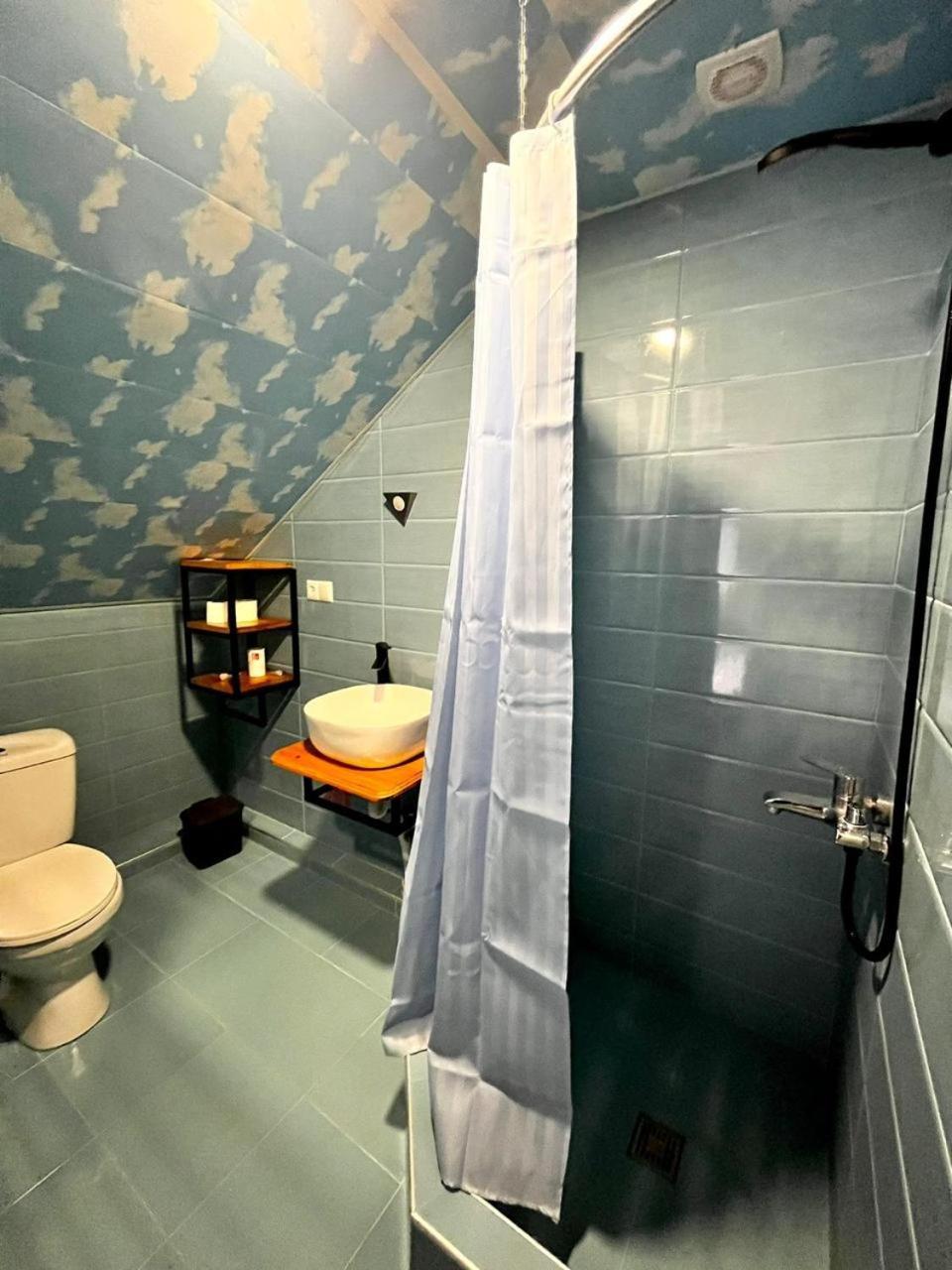 Nino & Irodi'S Guest House 库塔伊西 外观 照片